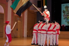 Garde der Stadt Bad Ischl, Kathreintanz 2024, Schwerttanz, Fahnenschwenken